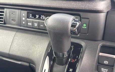 Honda N-BOX II, 2023 год, 900 000 рублей, 17 фотография