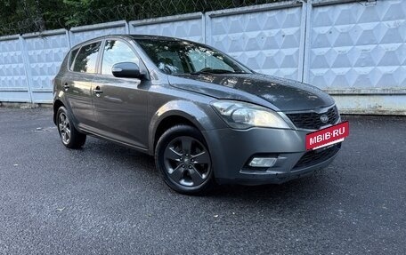 KIA cee'd I рестайлинг, 2010 год, 650 000 рублей, 2 фотография