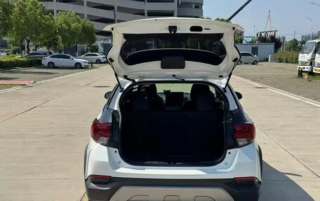 Toyota Yaris XP150 рестайлинг, 2022 год, 1 033 000 рублей, 6 фотография