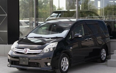 Toyota ISis I, 2012 год, 1 450 000 рублей, 1 фотография