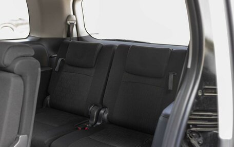 Toyota ISis I, 2012 год, 1 450 000 рублей, 17 фотография