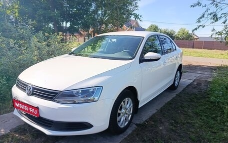 Volkswagen Jetta VI, 2013 год, 1 280 000 рублей, 1 фотография