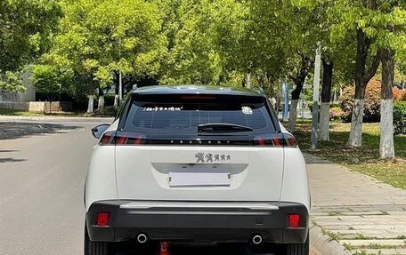 Peugeot 2008 II, 2022 год, 1 240 000 рублей, 6 фотография