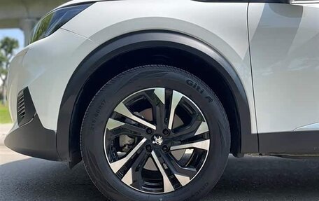 Peugeot 2008 II, 2022 год, 1 240 000 рублей, 8 фотография