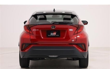 Toyota C-HR I рестайлинг, 2022 год, 2 260 000 рублей, 6 фотография