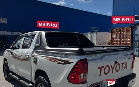 Toyota Hilux VIII, 2022 год, 4 990 000 рублей, 9 фотография