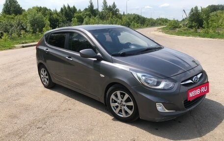 Hyundai Solaris II рестайлинг, 2012 год, 360 000 рублей, 3 фотография