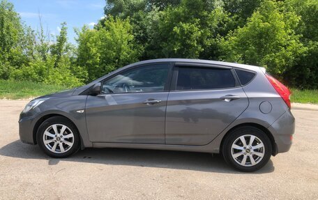 Hyundai Solaris II рестайлинг, 2012 год, 360 000 рублей, 4 фотография