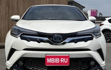 Toyota C-HR I рестайлинг, 2017 год, 1 615 000 рублей, 2 фотография