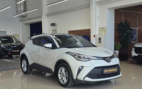 Toyota C-HR I рестайлинг, 2019 год, 2 200 000 рублей, 3 фотография