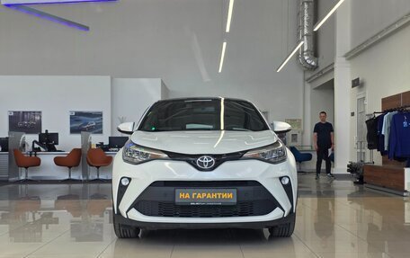 Toyota C-HR I рестайлинг, 2019 год, 2 200 000 рублей, 2 фотография