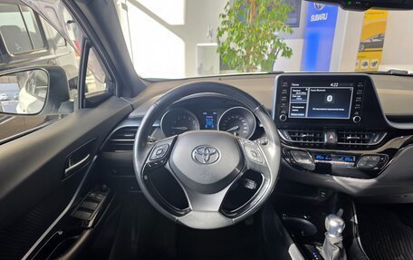 Toyota C-HR I рестайлинг, 2019 год, 2 200 000 рублей, 15 фотография