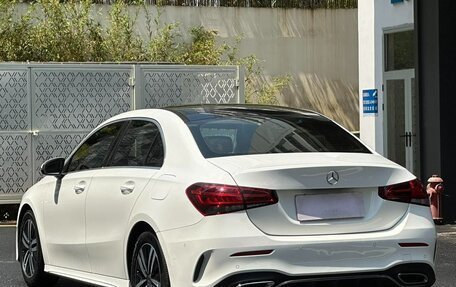 Mercedes-Benz A-Класс, 2019 год, 1 590 002 рублей, 3 фотография