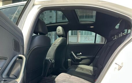 Mercedes-Benz A-Класс, 2019 год, 1 590 002 рублей, 15 фотография
