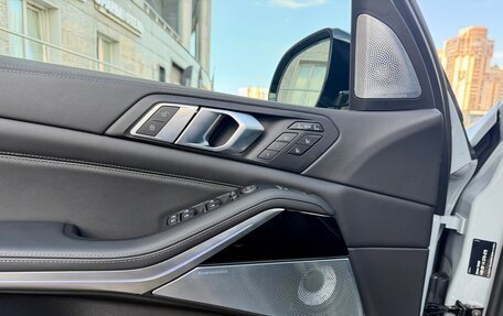 BMW X7, 2025 год, 17 000 000 рублей, 16 фотография