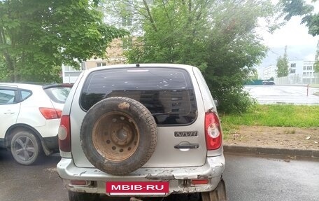 Chevrolet Niva I рестайлинг, 2005 год, 180 000 рублей, 4 фотография