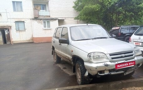 Chevrolet Niva I рестайлинг, 2005 год, 180 000 рублей, 2 фотография