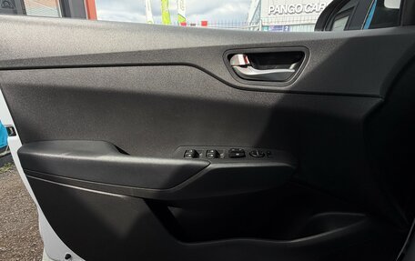 Hyundai Solaris II рестайлинг, 2021 год, 1 620 000 рублей, 17 фотография