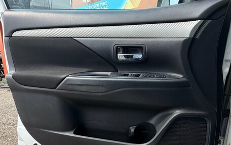 Mitsubishi Outlander III рестайлинг 3, 2013 год, 1 270 000 рублей, 17 фотография