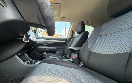 Mitsubishi Outlander III рестайлинг 3, 2013 год, 1 270 000 рублей, 18 фотография