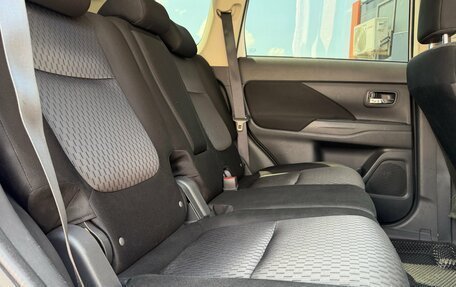 Mitsubishi Outlander III рестайлинг 3, 2013 год, 1 270 000 рублей, 19 фотография