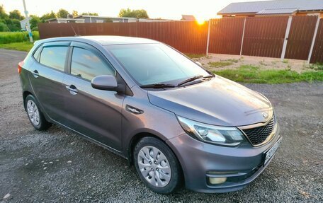 KIA Rio III рестайлинг, 2017 год, 920 000 рублей, 2 фотография