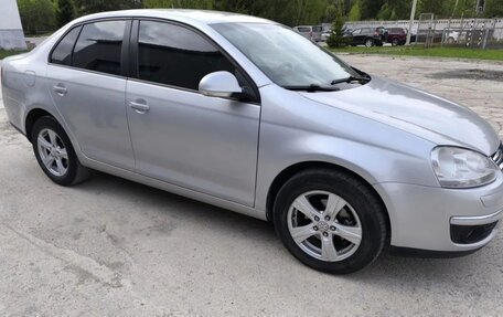 Volkswagen Jetta VI, 2010 год, 550 000 рублей, 3 фотография
