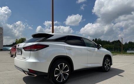 Lexus RX IV рестайлинг, 2021 год, 5 850 000 рублей, 6 фотография