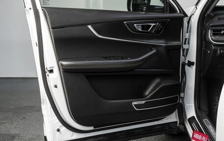 Chery Tiggo 8 Pro, 2021 год, 1 850 000 рублей, 11 фотография