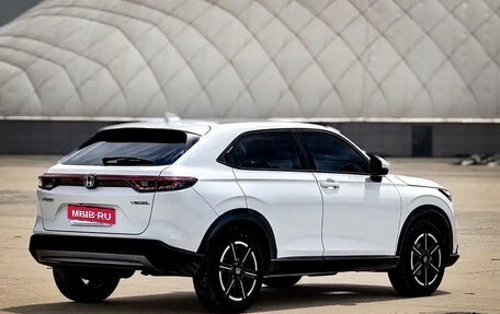 Honda Vezel, 2023 год, 1 895 000 рублей, 6 фотография