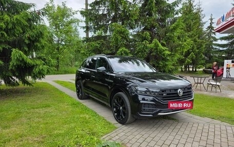 Volkswagen Touareg III, 2019 год, 5 600 000 рублей, 3 фотография