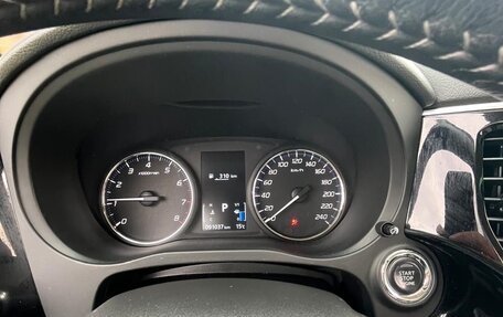 Mitsubishi Outlander III рестайлинг 3, 2019 год, 2 000 000 рублей, 4 фотография