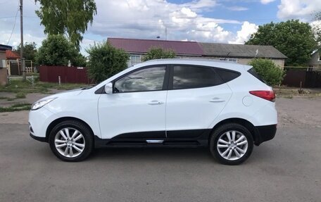 Hyundai ix35 I рестайлинг, 2010 год, 995 000 рублей, 4 фотография
