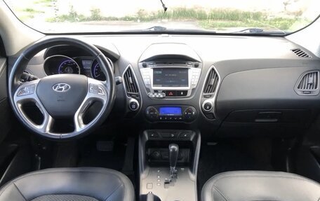 Hyundai ix35 I рестайлинг, 2010 год, 995 000 рублей, 9 фотография