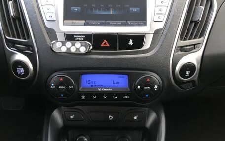 Hyundai ix35 I рестайлинг, 2010 год, 995 000 рублей, 13 фотография
