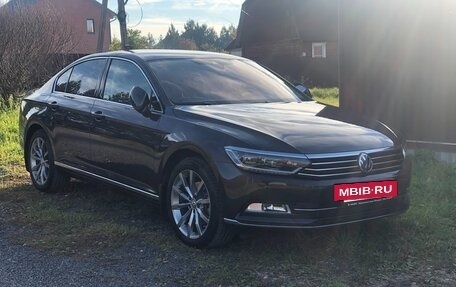 Volkswagen Passat B8 рестайлинг, 2019 год, 2 800 000 рублей, 12 фотография