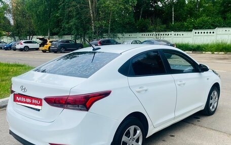 Hyundai Solaris II рестайлинг, 2018 год, 890 000 рублей, 6 фотография