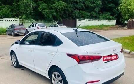 Hyundai Solaris II рестайлинг, 2018 год, 890 000 рублей, 5 фотография