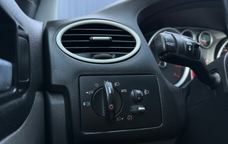 Ford Focus II рестайлинг, 2011 год, 715 000 рублей, 17 фотография