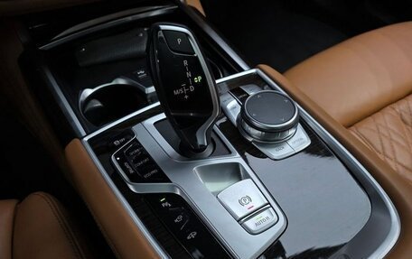 BMW 7 серия, 2022 год, 7 924 000 рублей, 13 фотография