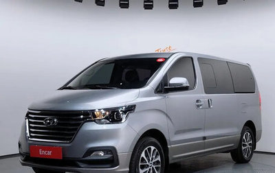 Hyundai Grand Starex Grand Starex I рестайлинг 2, 2020 год, 2 450 000 рублей, 1 фотография