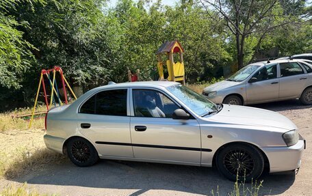 Hyundai Accent II, 2004 год, 400 000 рублей, 1 фотография