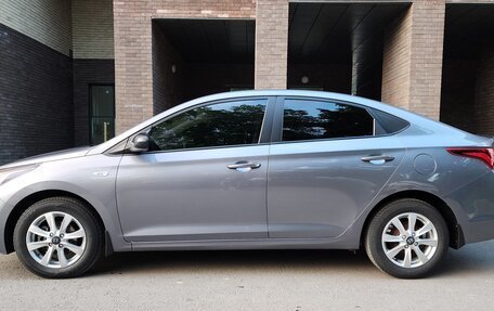Hyundai Solaris II рестайлинг, 2017 год, 1 330 000 рублей, 5 фотография