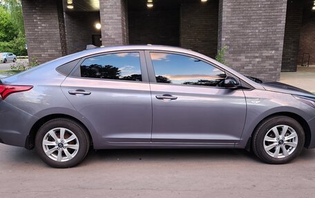 Hyundai Solaris II рестайлинг, 2017 год, 1 330 000 рублей, 14 фотография