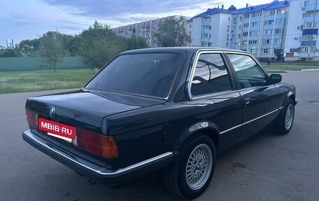 BMW 3 серия, 1987 год, 670 000 рублей, 4 фотография