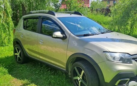 Renault Sandero II рестайлинг, 2019 год, 1 200 000 рублей, 4 фотография