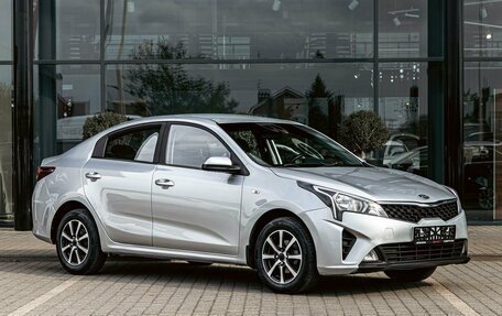 KIA Rio IV, 2022 год, 1 695 000 рублей, 3 фотография