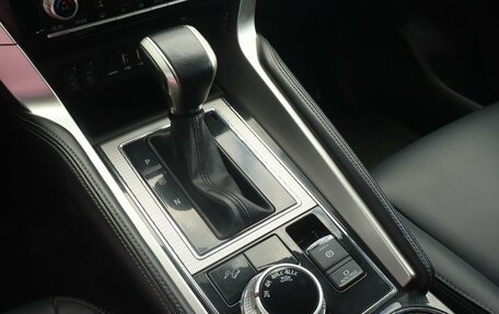 Mitsubishi Pajero Sport III рестайлинг, 2022 год, 3 400 000 рублей, 11 фотография