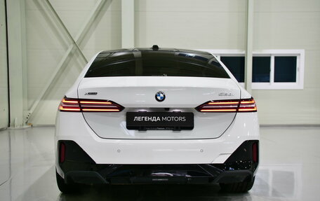 BMW 5 серия, 2024 год, 7 800 000 рублей, 3 фотография