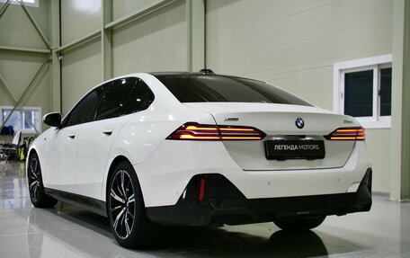 BMW 5 серия, 2024 год, 7 800 000 рублей, 6 фотография